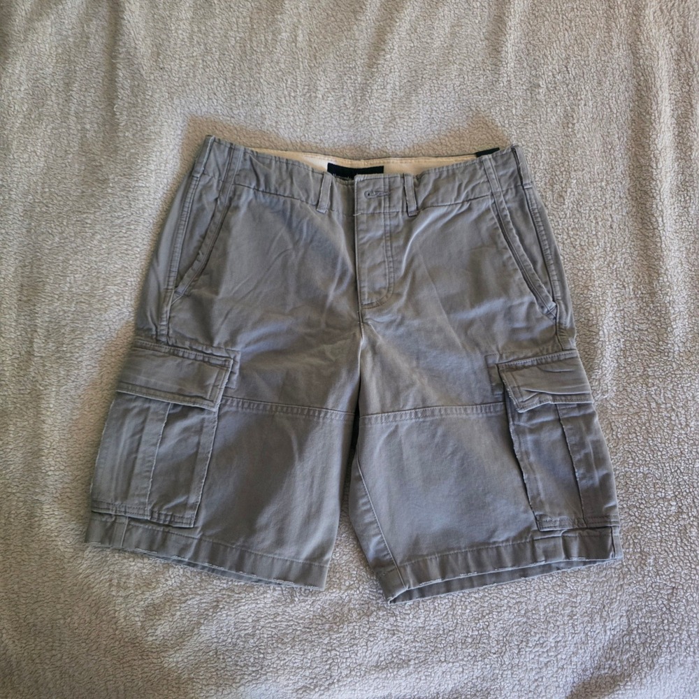 Abercrombie & Fitch Grey Cargo Shorts Size 28 128-283-1047-110